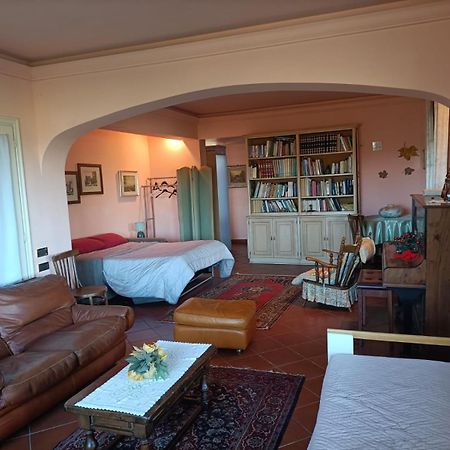 Alloggio Nella Villa Dell'Edera 阿奎泰尔梅 外观 照片